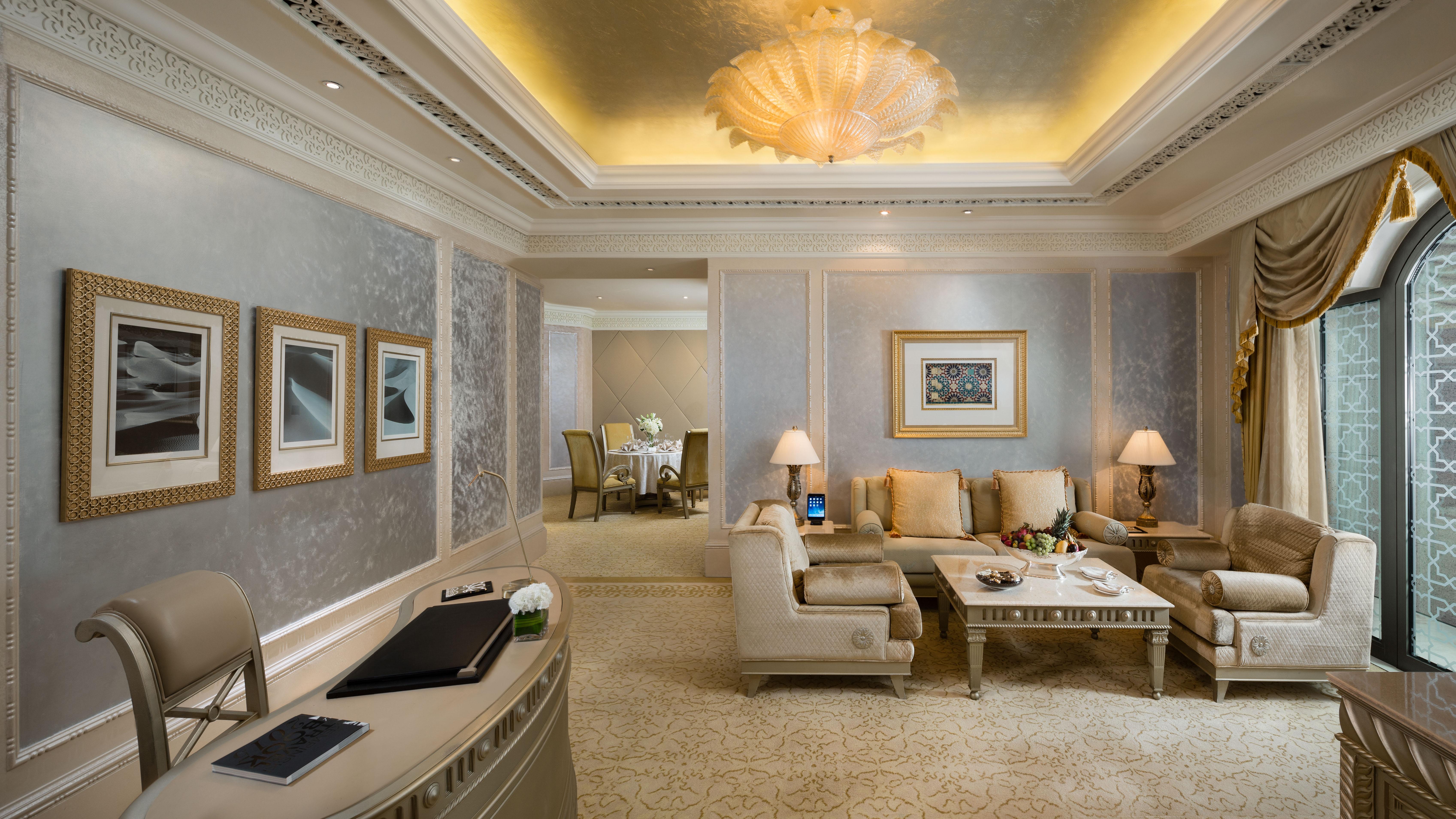 Emirates Palace Mandarin Oriental, アブダビ エクステリア 写真